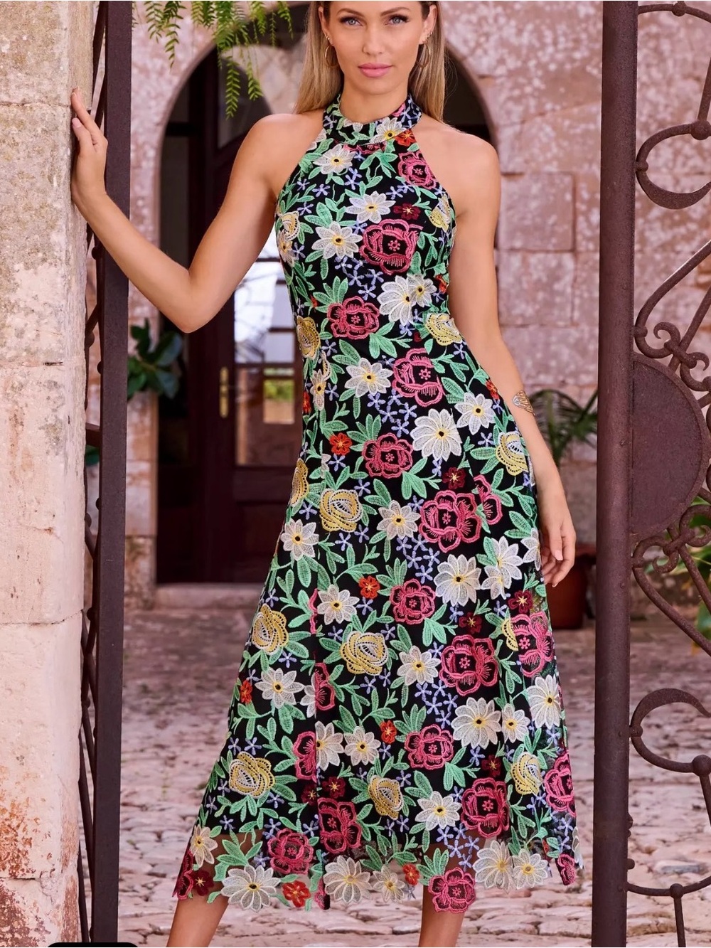 NWOT, Boston Proper, Size 8 or 6, High Neck Floral Lace Trumpet Dress